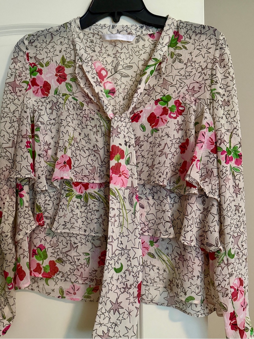NWOT’s Zara Trafaluc Collection Ruffle Tie top. Med.